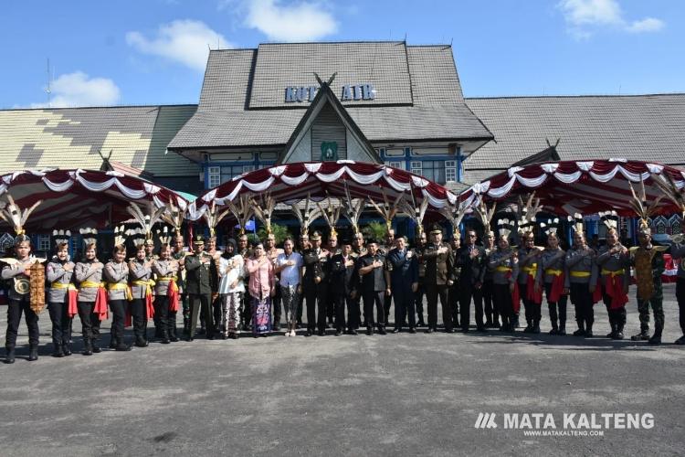 Halaman Kantor Bupati Kapuas Jadi Puncak Perayaan Hari Bhayangkara ke-77