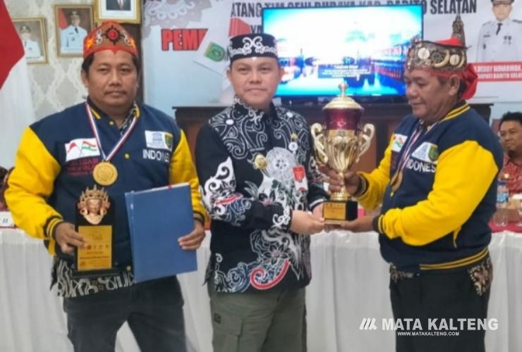 MANTAB, Sanggar Ranu Mareh Sabet Juara di New Delhi India