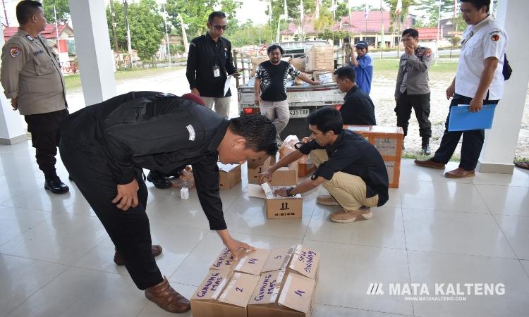 KPU Gumas Terima Sejumlah Logistik Pemilu, Segini Jumlahnya…