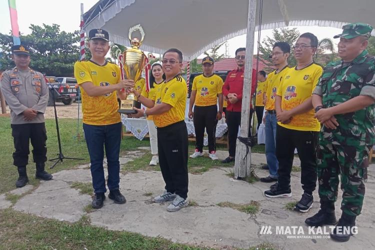 Turnamen Sepak Bola Bupati II Sarana Generasi Muda Salurkan Bakat