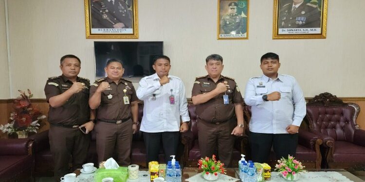 Perkuat Sinergitas Karutan Palangka Raya Sambangi Kejaksaan Negeri Tinggi