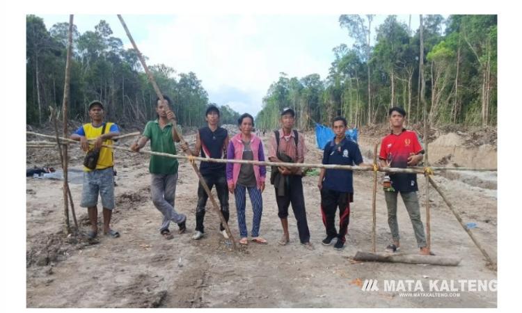 Waduh!! Kades Tanjung Jawa dan PT. TRIOP Diduga Serobot Lahan Warga, Benarkah ?