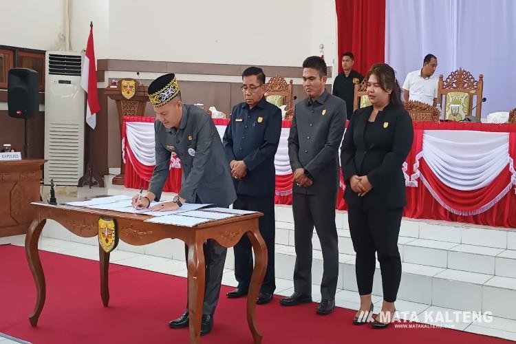 Pemkab dan DPRD Setujui APBD Tahun 2024