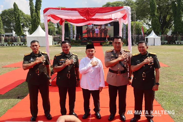 Kapolda Kalteng Hadiri Sertijab Danrem 102/Pjg