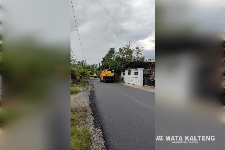 Asyik!! Akhirnya Jalan Panglima Tampei II Palangka Raya Diaspal