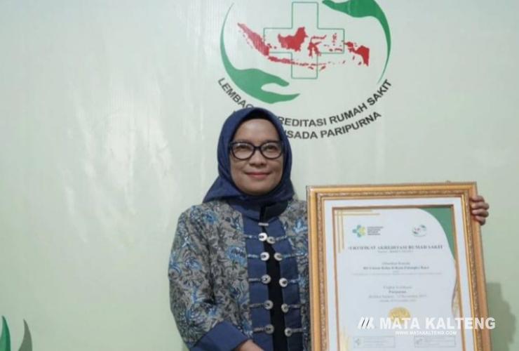 RSUD Palangka Raya Terima Sertifikat Akreditasi Paripurna