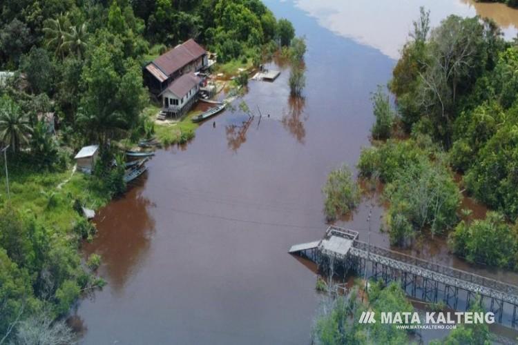 Terisolir, Jembatan Gantung Sei Rakumpit Segera Dibangun