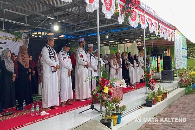 SMPN 2 Sampit Gelar Isra Mikraj Bersama Syaikh Mohammed Hassan