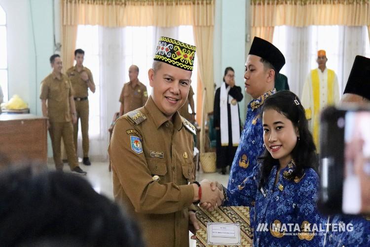 Hore!! Ratusan PPPK di Gunung Mas Terima SK