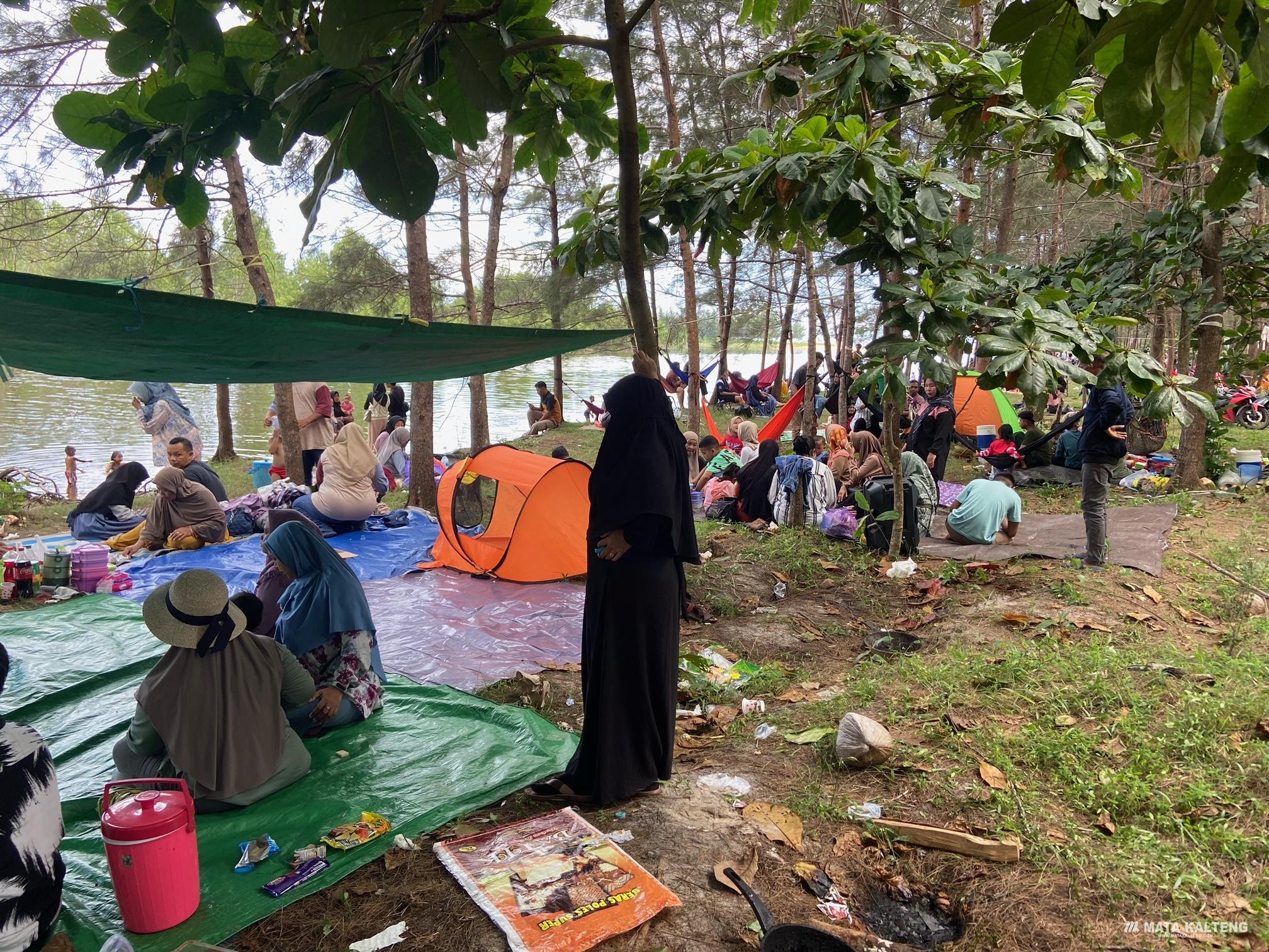 Hari Raya Kedua, Pantai Wisata Dipadati Pengunjung