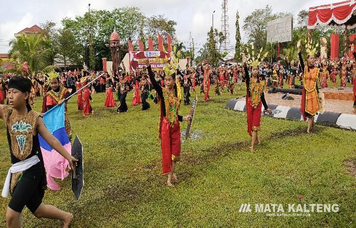 1.500 Siswa dan Guru Ikuti Peringatan Hari Pendidikan Nasional di Kotim