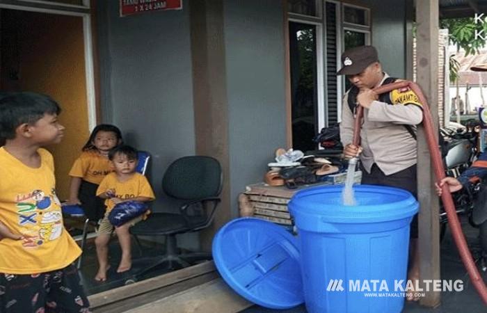 BPBD Distribusikan Air Bersih ke Desa Ramban