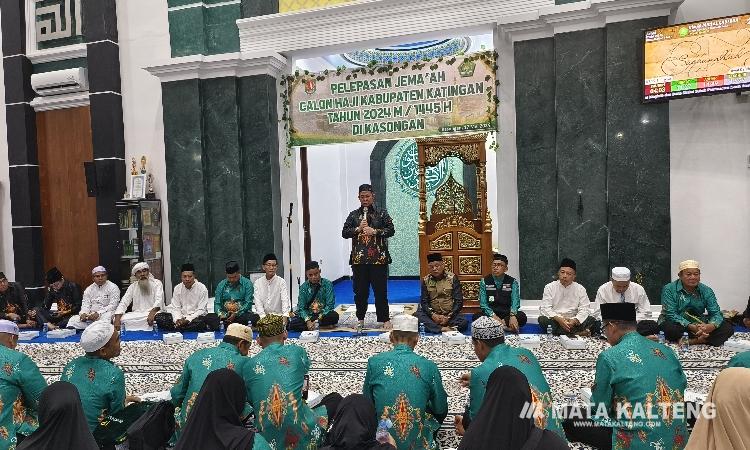 Pj Bupati Katingan Lepas Keberangkatan Jemaah Calon Haji Kabupaten Katingan