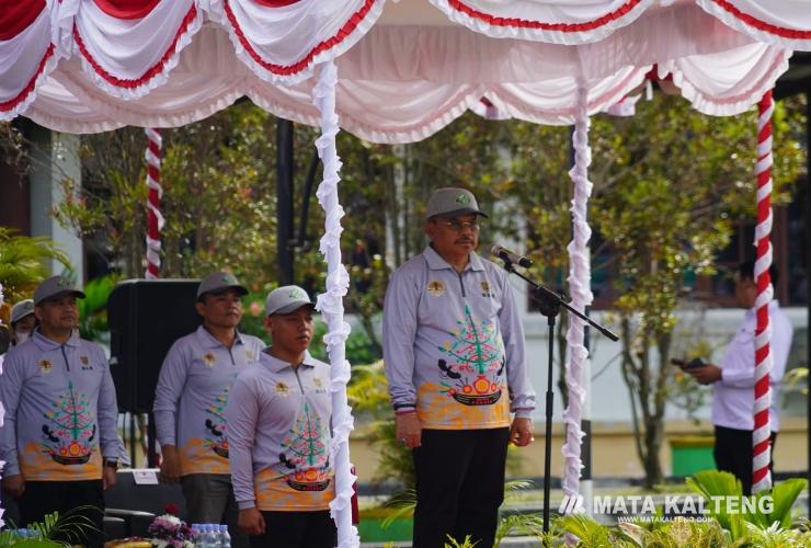 Sekda Kalteng Pimpin Upacara Peringatan Hari Lingkungan Hidup Sedunia 2024