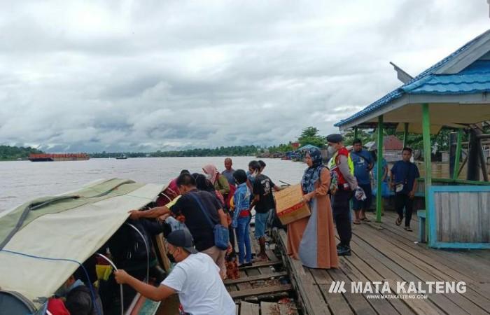 Kepala UPT Dermaga Pasar Lama Buntok Imbau Pengusaha Speed Boat Utamakan Keselamatan