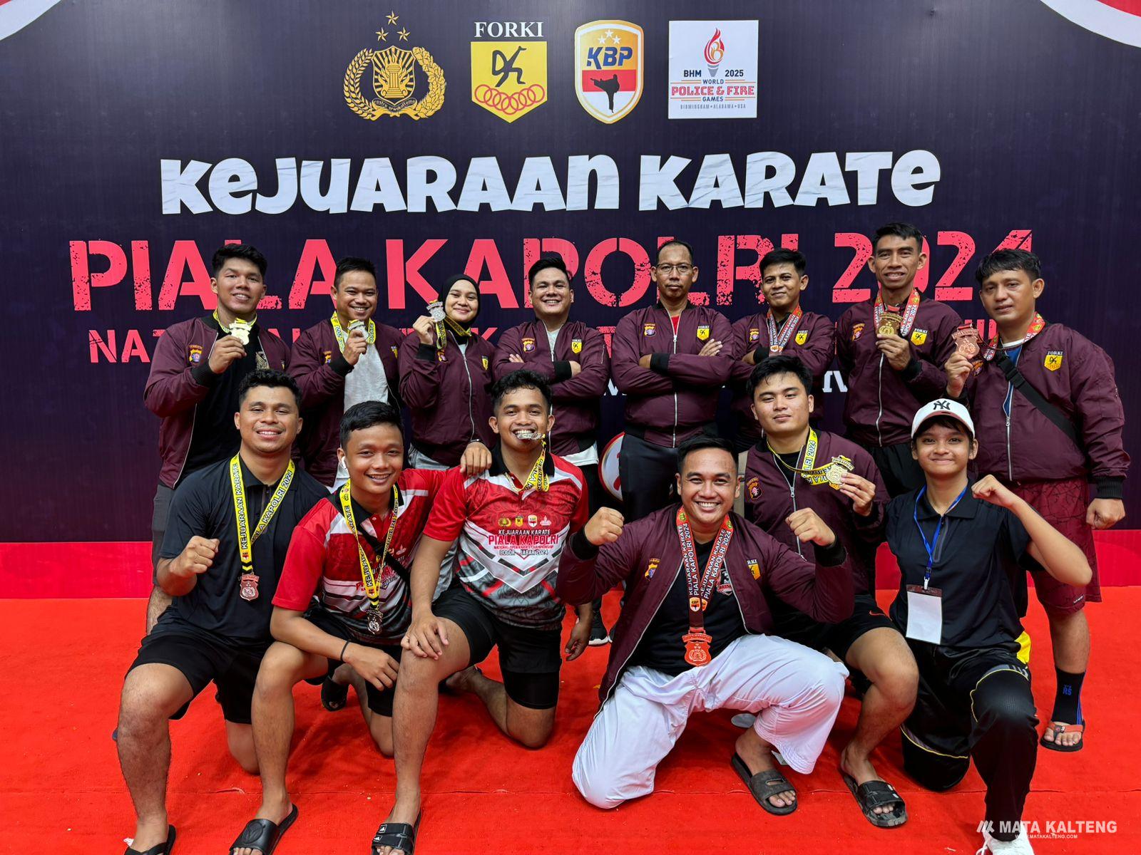 Mengagumkan!! Tim Karate Polda Kalteng Sabet 6 Emas, 5 Perak dan 2 Perunggu Di Kejuaraan Karate Kapolri Cup 2024